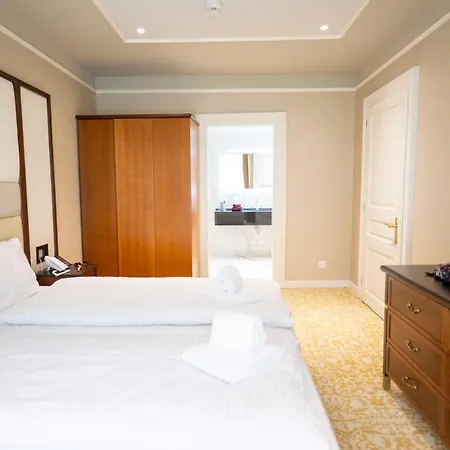 Palace - Culture, Nature & Health