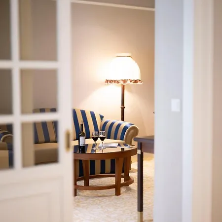 Palace - Culture, Nature & Health