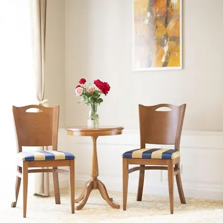 Palace - Culture, Nature & Health Aparthotel 4*