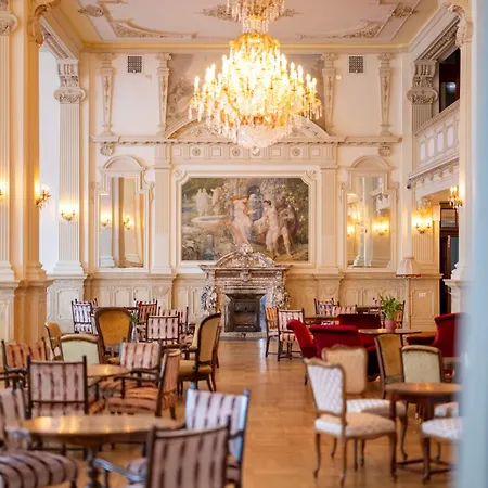 아파트호텔 Palace - Culture, Nature & Health