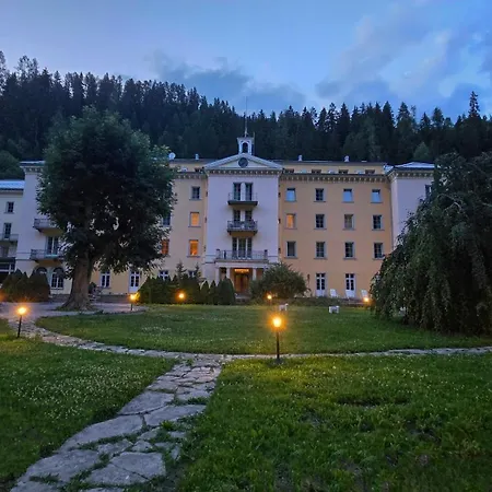 Lejlighedshotel Palace - Culture, Nature & Health *