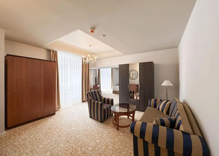 Palace - Culture, Nature & Health Aparthotel 4*