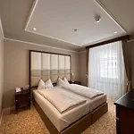 아파트호텔 Palace - Culture, Nature & Health