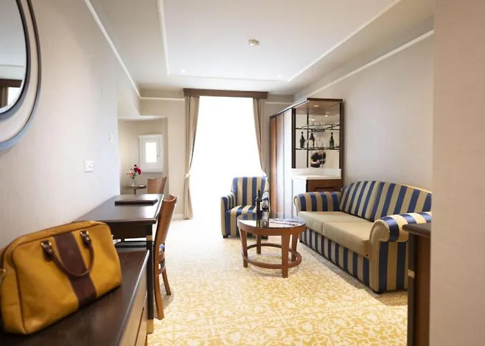 Appart hôtel Palace - Culture, Nature & Health Scuol