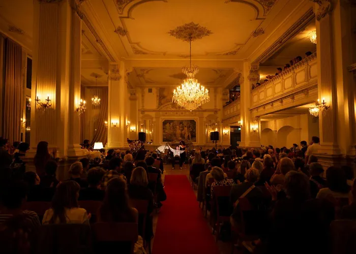 Palace - Culture, Nature & Health Appart hôtel Scuol